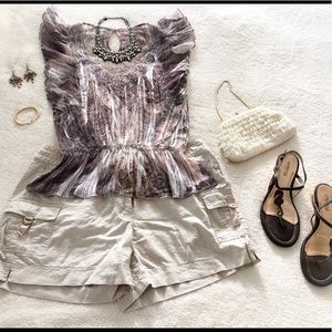 Brown sheer Papaya ruffled blouse s. Large